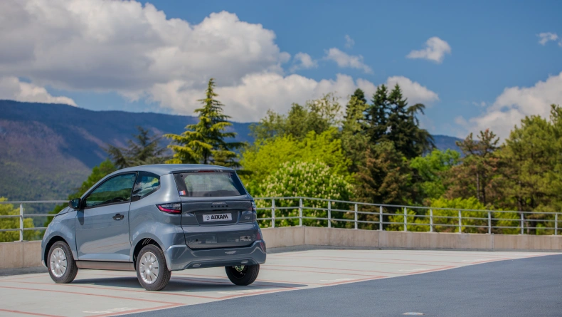 Pojazdy Aixam City CITPAC_34AR_TIT_JPG.jpg