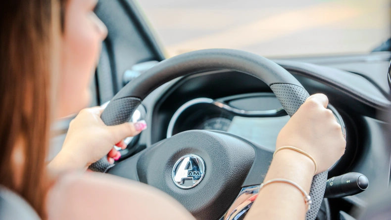 Pojazdy Aixam Coup&eacute; CUTSPO_DETZ_BLC_JPG.jpg