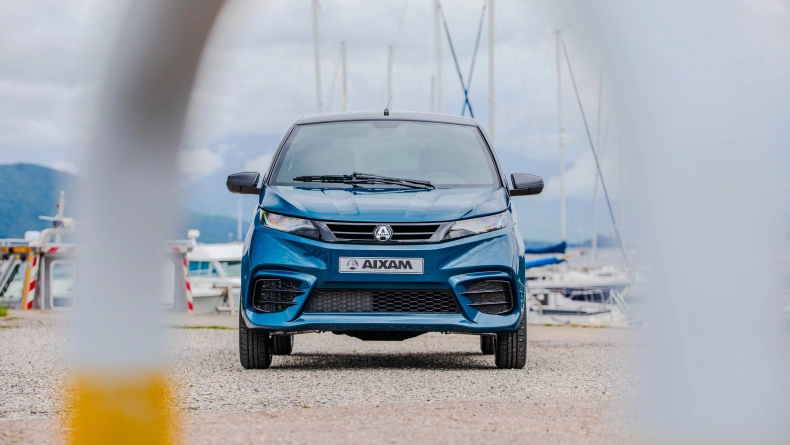 Pojazdy Aixam Coup&eacute; aa Photo 2.jpg